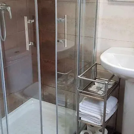 Casa Emeterio, Con Bano En 別荘